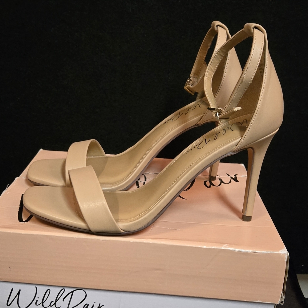 Elegant Wild Pair BETHIEP Nude Heels